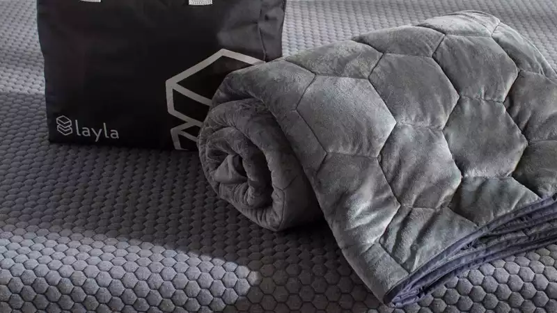 Black Friday Deal: Luxury Leila weighted blanket gets 3 30 discounts