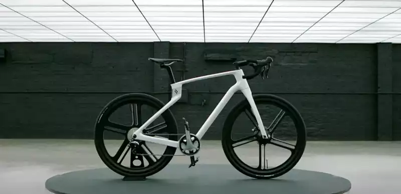 This e1,499 e-bike comes custom built to perfectly suit your body