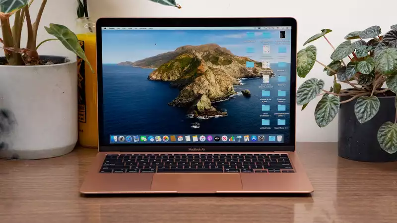 MacBook Air display issues confirmed by Leaked Apple Notes