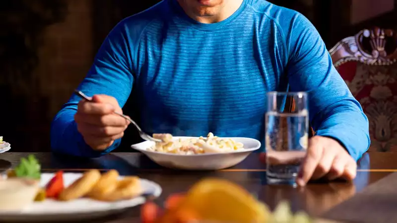 Do I need to eat before or after training?