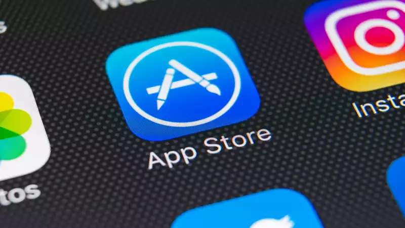 Amazon has just removed Fakespot from the iPhone App Store — here's why