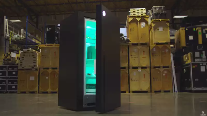 The Xbox Series X Mini Fridge is real, so memes are no longer just dreams