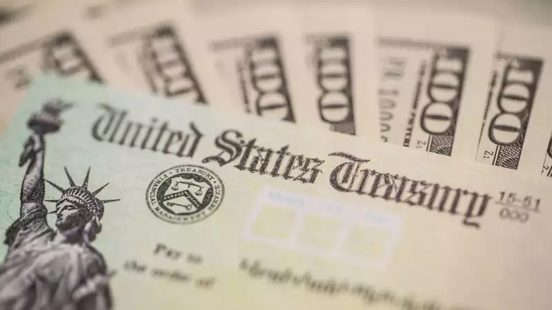 Third stimulus check qualification: Who gets get1,400 (and who doesn't)