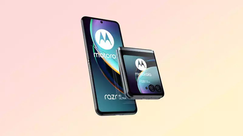 The Motorola Razr2023 has a huge advantage over the Samsung Galaxy Z Flip4