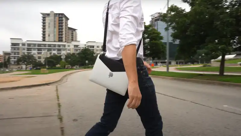 I am seriously concerned about people using laptop straps to carry their MacBooks.