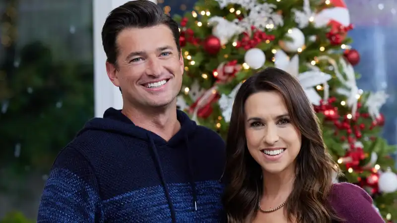 Ranking Netflix's 7 Best Hallmark Christmas Movies